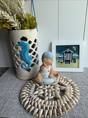 Beach Decor Blue Polka Dot Baby Shell Trivet Seahorse Ceramic Vase Glass Frame